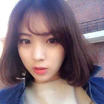 完蛋我被美女包围了手游下载